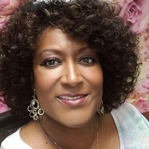 Meet your Posher, Cherie